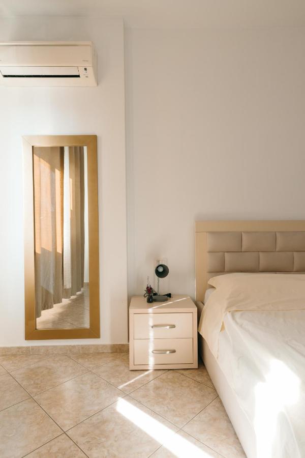 Rs Place 1-Bedroom Apartment Τίρανα Εξωτερικό φωτογραφία