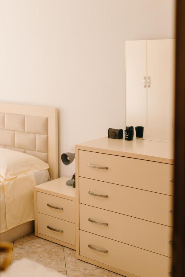 Rs Place 1-Bedroom Apartment Τίρανα Εξωτερικό φωτογραφία