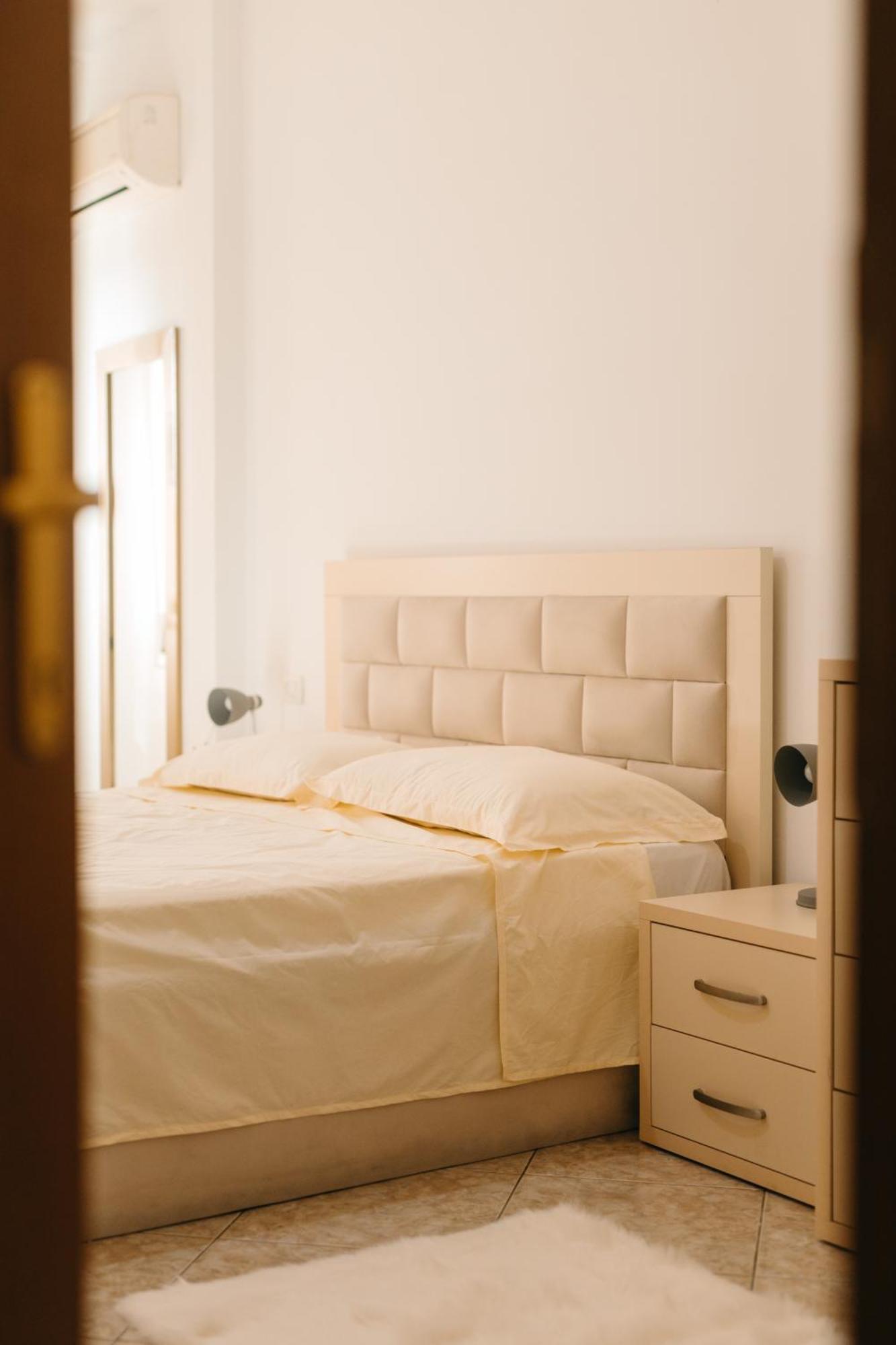 Rs Place 1-Bedroom Apartment Τίρανα Εξωτερικό φωτογραφία